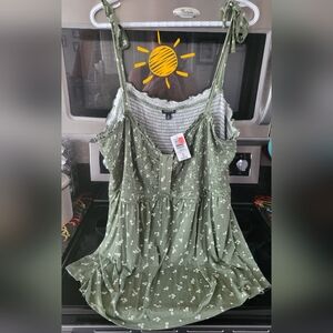 Torrid Green Floral Tank Top